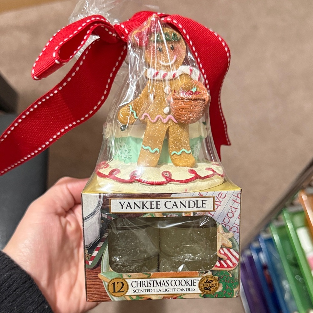 Yankee Candle Christmas Cookie Tea Lights with Red Bow